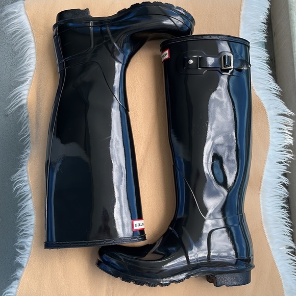 Hunter Original Black Gloss Tall Rain Boots - Picture 6 of 16